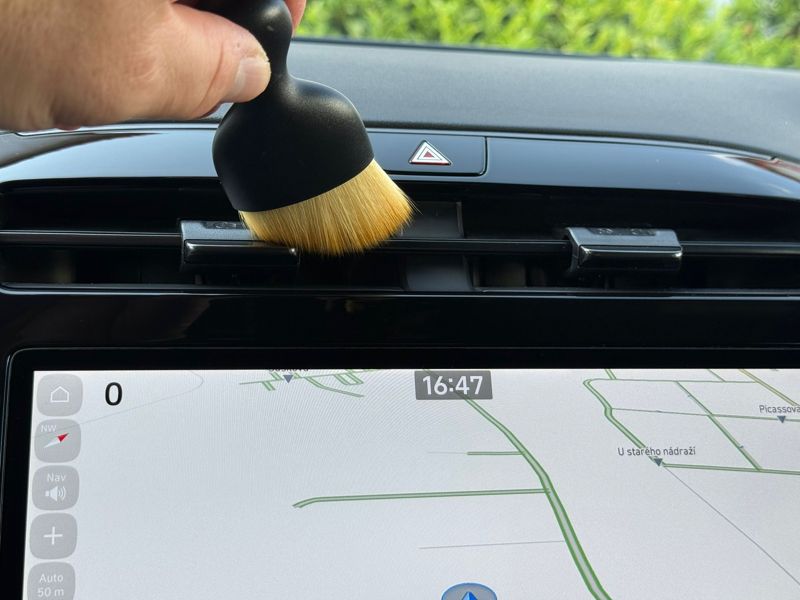Detailingový štěteček Amio